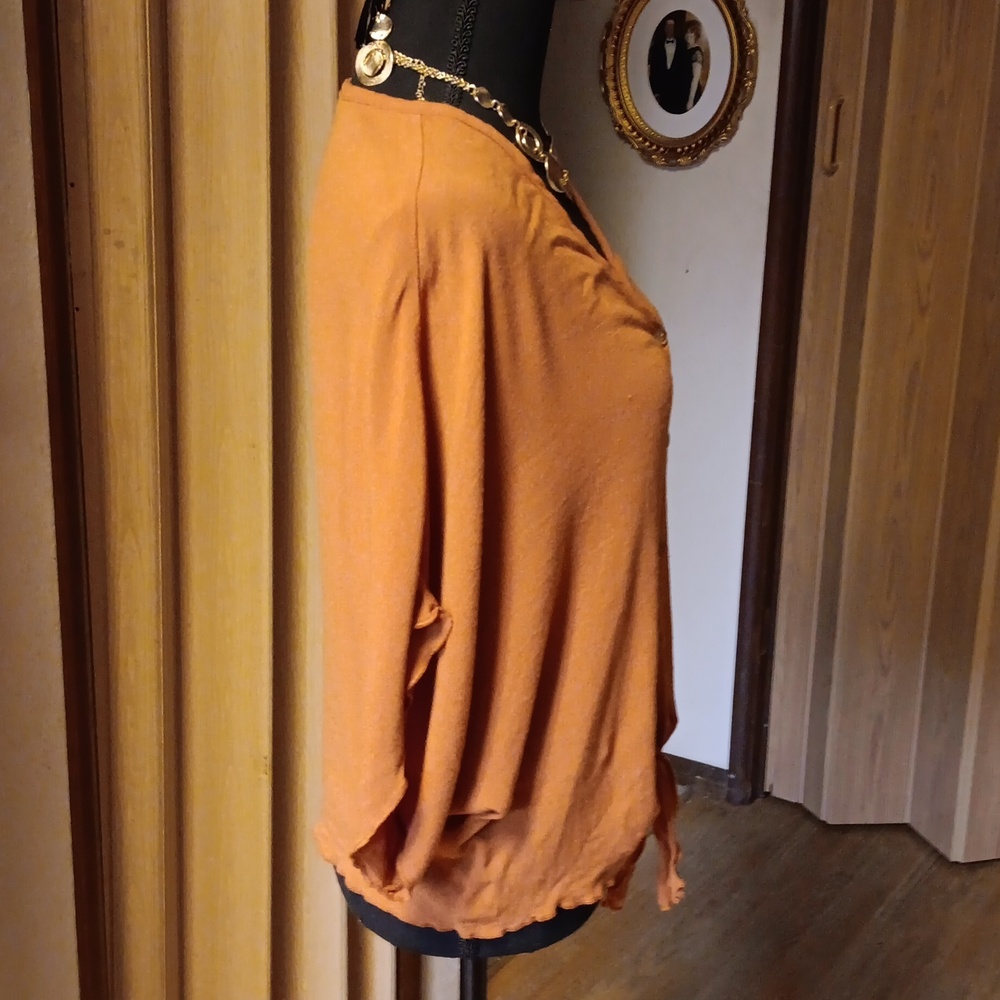 Women's Rust Button Design Top - Picture 5 of 5